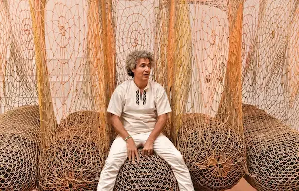 Artista Ernesto Neto